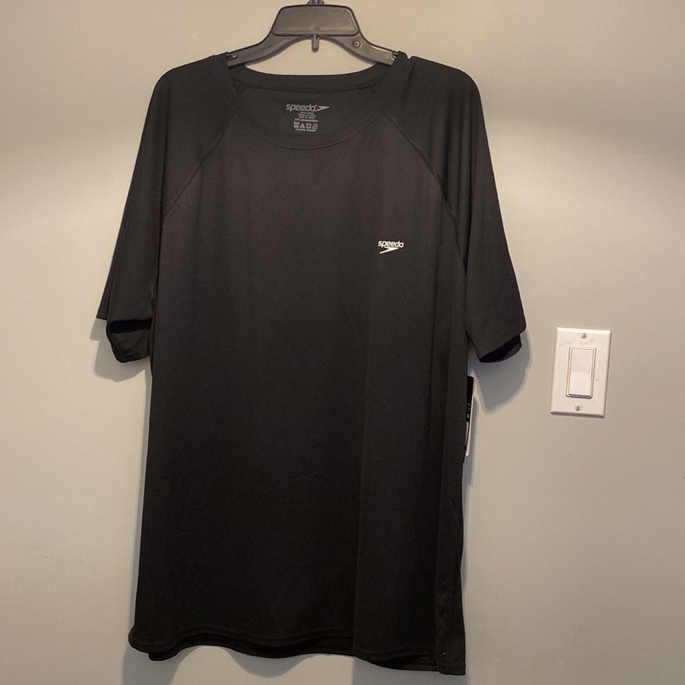 Mens Speedo Size XXL Rash guard